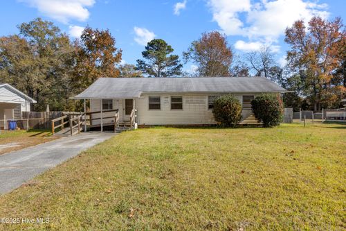 114 Cardinal Rd, Jacksonville, NC, 28546-4605 | Card Image
