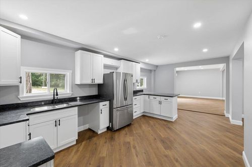 1305 Old Hillsboro Rd, Henniker, NH, 03242-4016 | Card Image