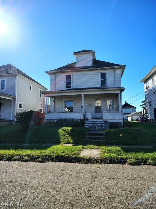 329 Mcclain Ave, Coshocton, OH, 43812-2161 | Card Image