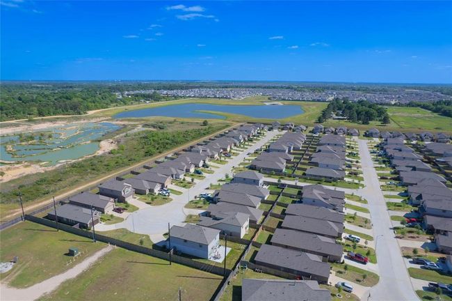 18471 Running Shadow Ct, House other with 4 bedrooms, 2 bathrooms and 2 parking in Hockley TX | Image 28