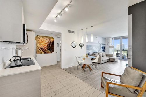 r906-2602 E Hallandale Beach Blvd, Hallandale Beach, FL, 33009-4819 | Card Image