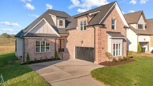 2021 Wt Chandler Blvd, Gallatin, TN, 37066-5118 | Card Image