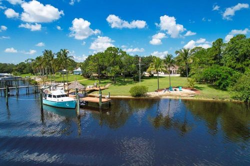 2561 Se North Lookout Blvd, Port St. Lucie, FL, 34984-6106 | Card Image
