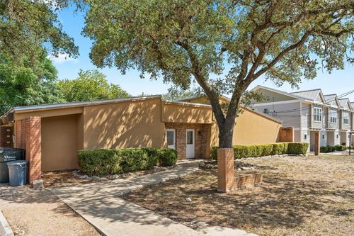 521 & 525 W Hutchison Street, San Marcos, TX, 78666 | Card Image