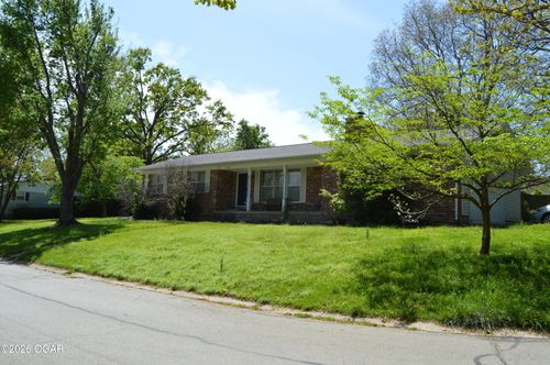 1258 Circle Dr, Neosho, MO, 64850-1301 | Card Image