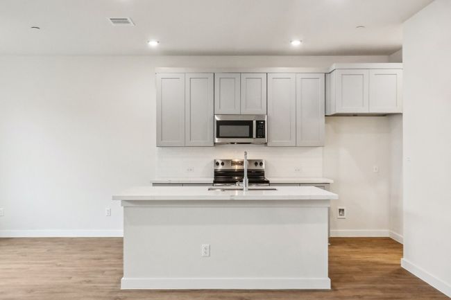 UNIT-1104 - 2600 Gattis School Rd, Condo with 3 bedrooms, 3 bathrooms and 2 parking in Round Rock TX | Image 8