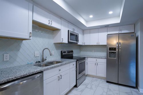 apt-1-820 Creekside Dr, Memphis, TN, 38117-5056 | Card Image