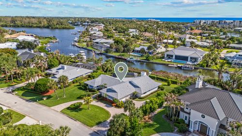 5 Cache Cay Dr, Vero Beach, FL, 32963-1211 | Card Image