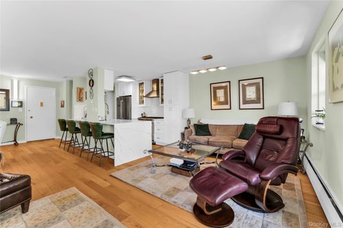 210-1085 Warburton Ave, Yonkers, NY, 10701-1049 | Card Image