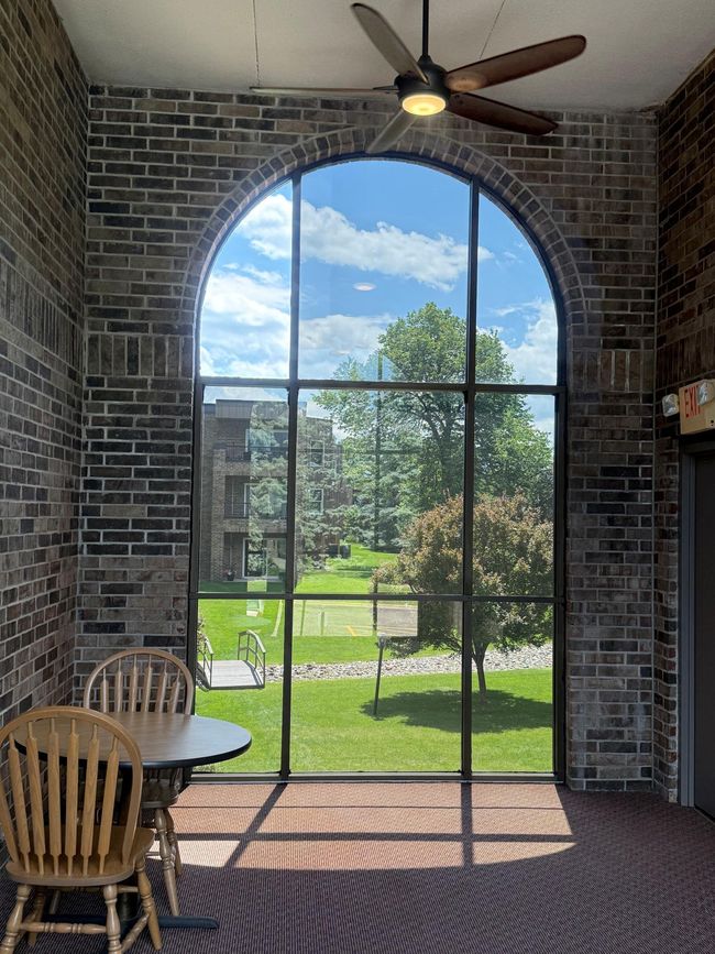 Nice Size Unit Entry | Image 6