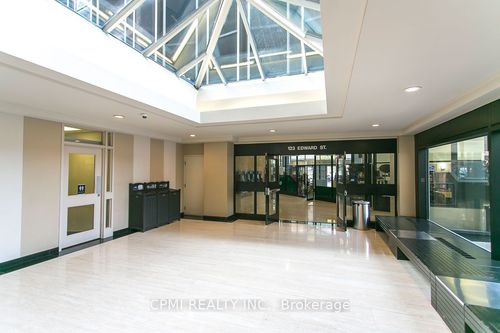 1500-123 Edward St, Toronto, ON, M5G1E2 | Card Image