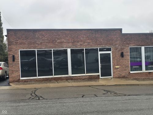 1250 Jackson St, Columbus, IN, 47201-5774 | Card Image