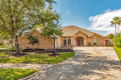 2364 Autumn Mist Ct, League City, TX, 77573-0731 | Card Image