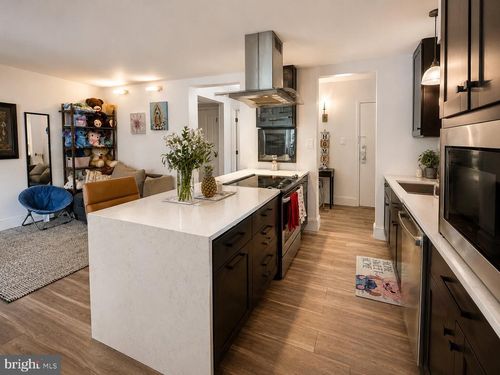 12c-11659 Stoneview Sq, RESTON, VA, 20191-6000 | Card Image