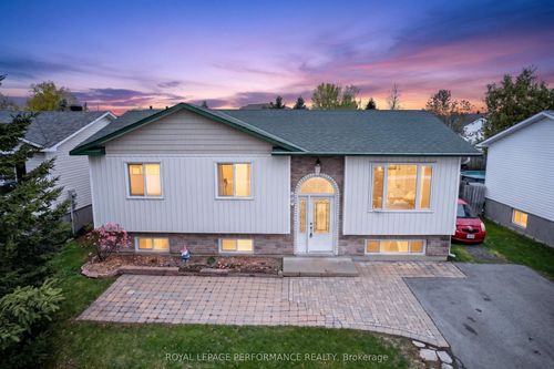 68 Lafleche Blvd, Casselman, ON, K0A1M0 | Card Image