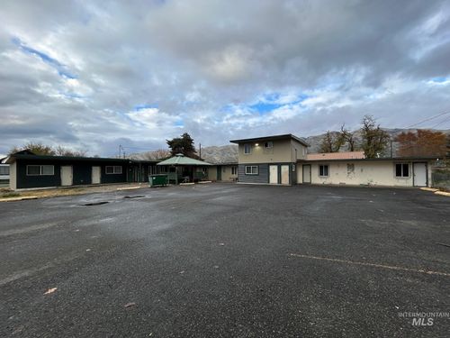 812 Bridge St, Clarkston, WA, 99403-1822 | Card Image