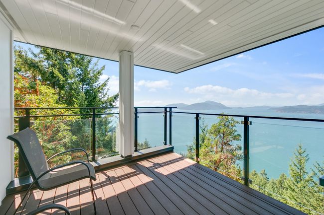 150 Mountain Drive, House other with 9 bedrooms, 7 bathrooms and 8 parking in Lions Bay BC | Image 31