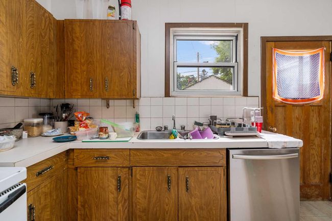 527 20 Avenue Sw, House other with 3 bedrooms, 1 bathrooms and 1 parking in Calgary AB | Image 16