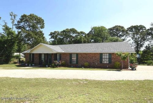 606 Pierce Rd, Columbia, MS, 39429-9684 | Card Image