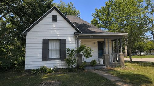 2057 N Pickwick Avenue, Springfield, MO, 65803 | Card Image