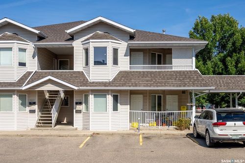 3119 Truesdale Dr E, Regina, SK, S4V2P6 | Card Image