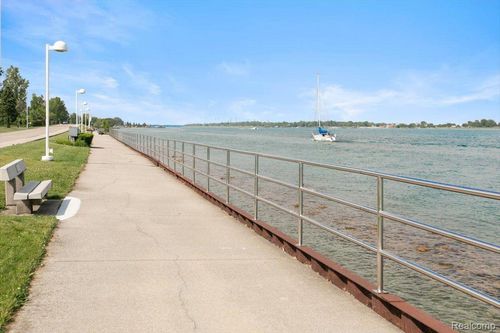 apt-9-1700 River Rd, Marysville, MI, 48040-2000 | Card Image