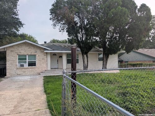 111 Morningview Dr, San Antonio, TX, 78220-3118 | Card Image