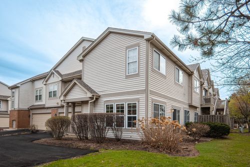 2123-2123 Vanderbilt Dr, Geneva, IL, 60134-4701 | Card Image