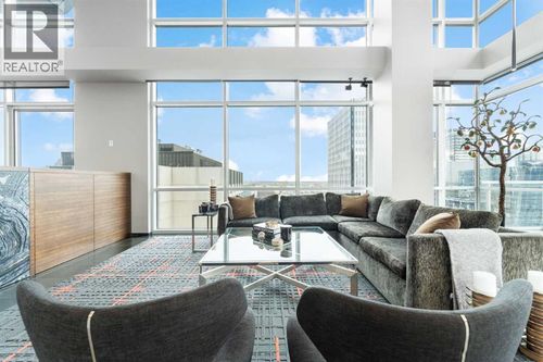 108 9 Ave Sw, Calgary, AB, T2P0S9 | Card Image