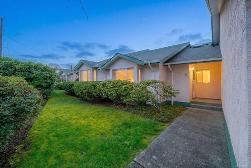 3-2197 Duggan Rd, Nanaimo, BC, V9S5L4 | Card Image