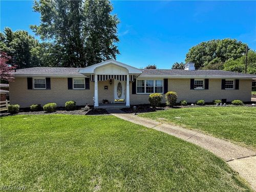 2100 Foley Ave, Parkersburg, WV, 26104-2106 | Card Image