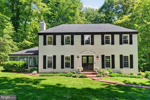 11312 Lapham Dr, Oakton, VA, 22124-1319 | Card Image