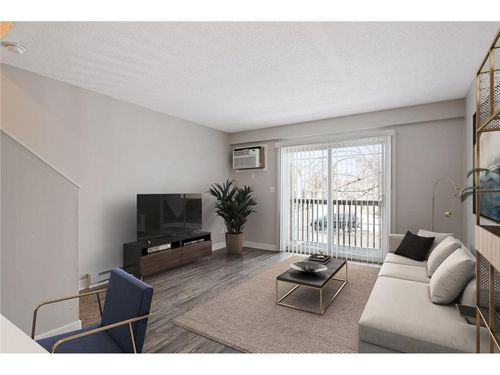 apt-6-924 21st Ave S, Minneapolis, MN, 55404-2269 | Card Image