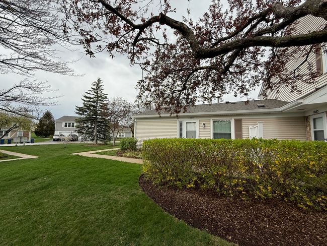 1035 - 1035 Glouchester Hbr, Home with 2 bedrooms, 1 bathrooms and 1 parking in Schaumburg IL | Image 16