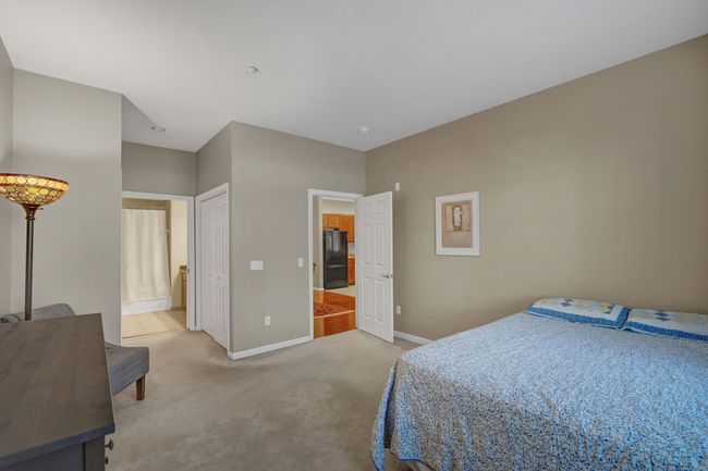 UNIT-211 - 1 King Philip Dr, Condo with 2 bedrooms, 2 bathrooms and null parking in West Hartford CT | Image 16