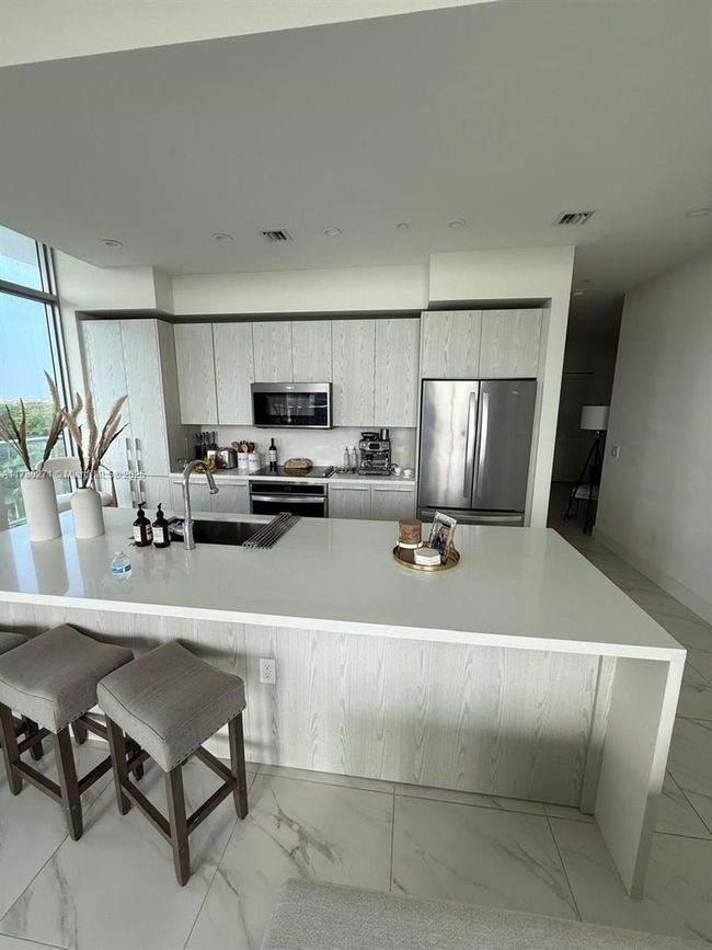 APT-603 - 2000 Metropica Way, Condo with 2 bedrooms, 3 bathrooms and null parking in Sunrise FL | Image 12