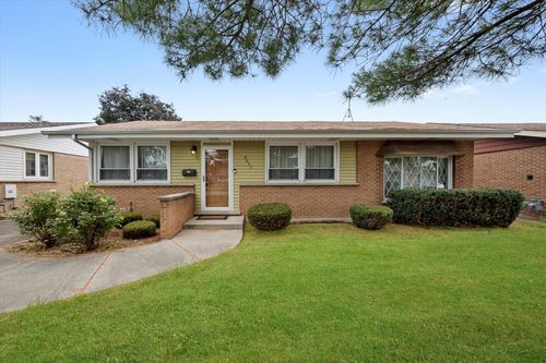 5530 Parkview Ct, Crestwood, IL, 60418-1134 | Card Image