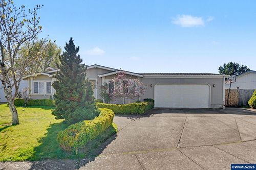 3452 Lake Vanessa Cir Nw, Salem, OR, 97304-9551 | Card Image
