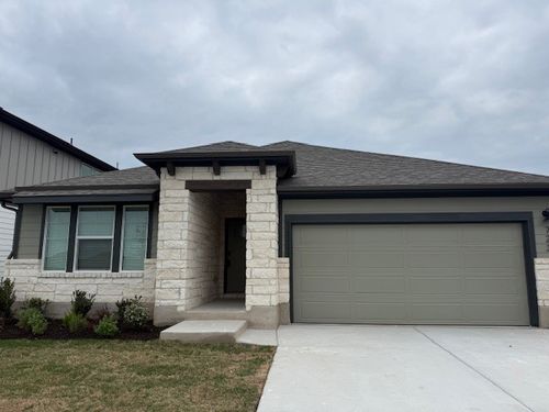 723 Universal Dr, Hutto, TX, 78634 | Card Image