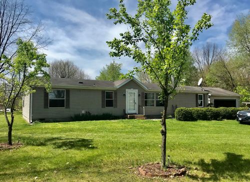 68976 Vistula Rd, White Pigeon, MI, 49099-8404 | Card Image