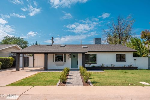 3417 E Montecito Ave, Phoenix, AZ, 85018-3918 | Card Image