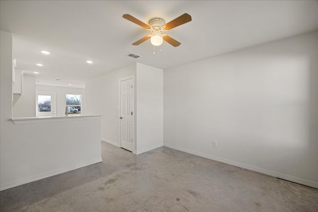 645 N Mccart St, Condo with 16 bedrooms, 16 bathrooms and 16 parking in Stephenville TX | Image 11
