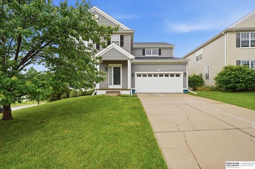 19332 N St, Omaha, NE, 68135-3586 | Card Image