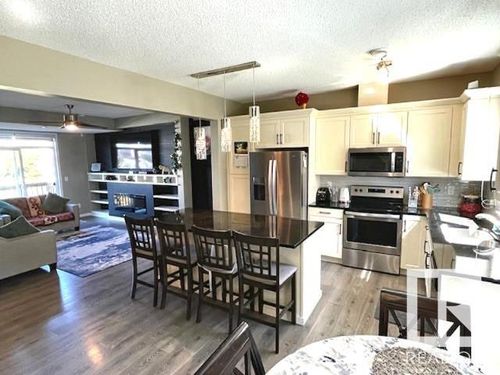 16903 68 St Nw, Edmonton, AB, T5Z0R1 | Card Image