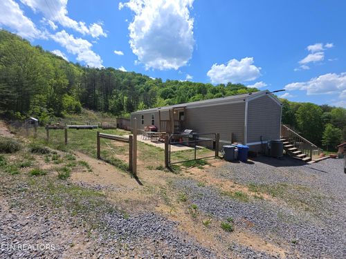 1220 Raven Hill Rd, Tazewell, TN, 37879-6337 | Card Image