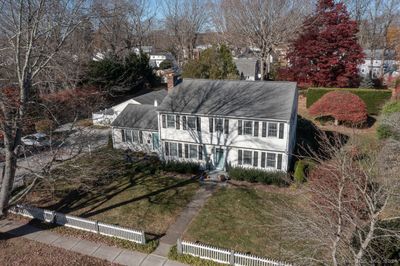 35 Old Boston Post Road, House other with 4 bedrooms, 3 bathrooms and null parking in Old Saybrook CT | Image 1