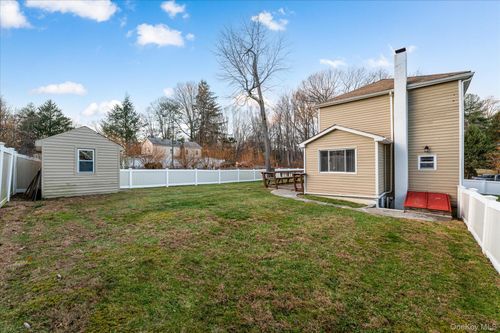 509 Vine Rd, Yorktown Heights, NY, 10598-6120 | Card Image
