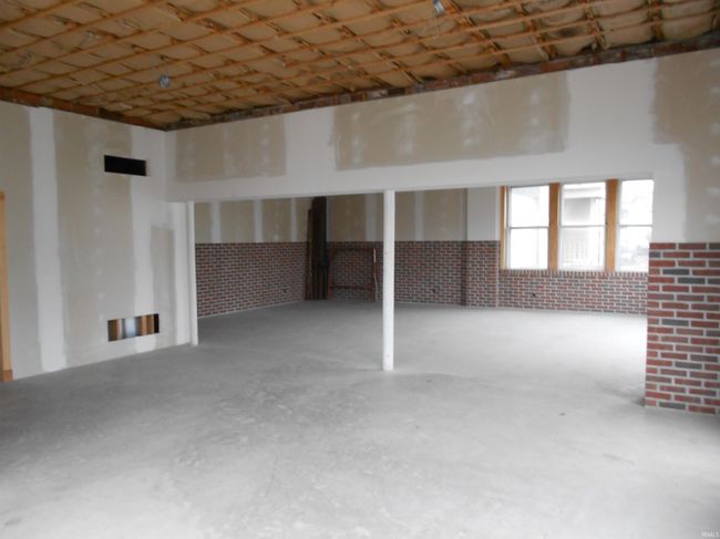 265 E Main St, Home with 0 bedrooms, 2 bathrooms and 12 parking in Peru IN | Image 24