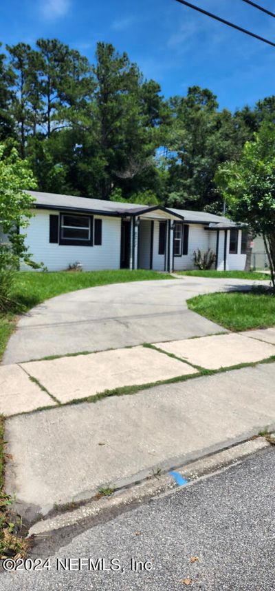 5211 Arrowsmith Road, House other with 3 bedrooms, 1 bathrooms and null parking in Jacksonville FL | Image 1