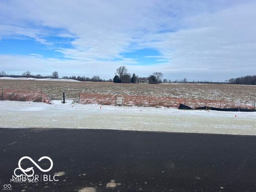 9280 Highpointe Ln, Zionsville, IN, 46077-0476 | Card Image